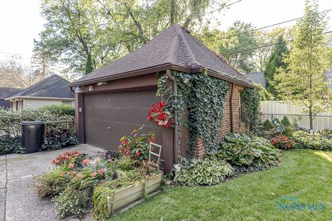 Tiny photo for 2829 Goddard Road, Toledo, OH 43606 (MLS # 6136897)