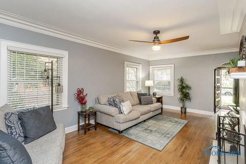 Tiny photo for 2829 Goddard Road, Toledo, OH 43606 (MLS # 6136897)