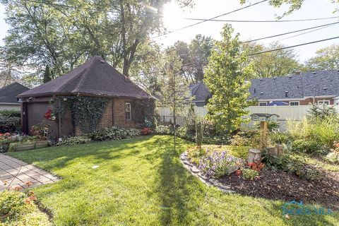 Tiny photo for 2829 Goddard Road, Toledo, OH 43606 (MLS # 6136897)