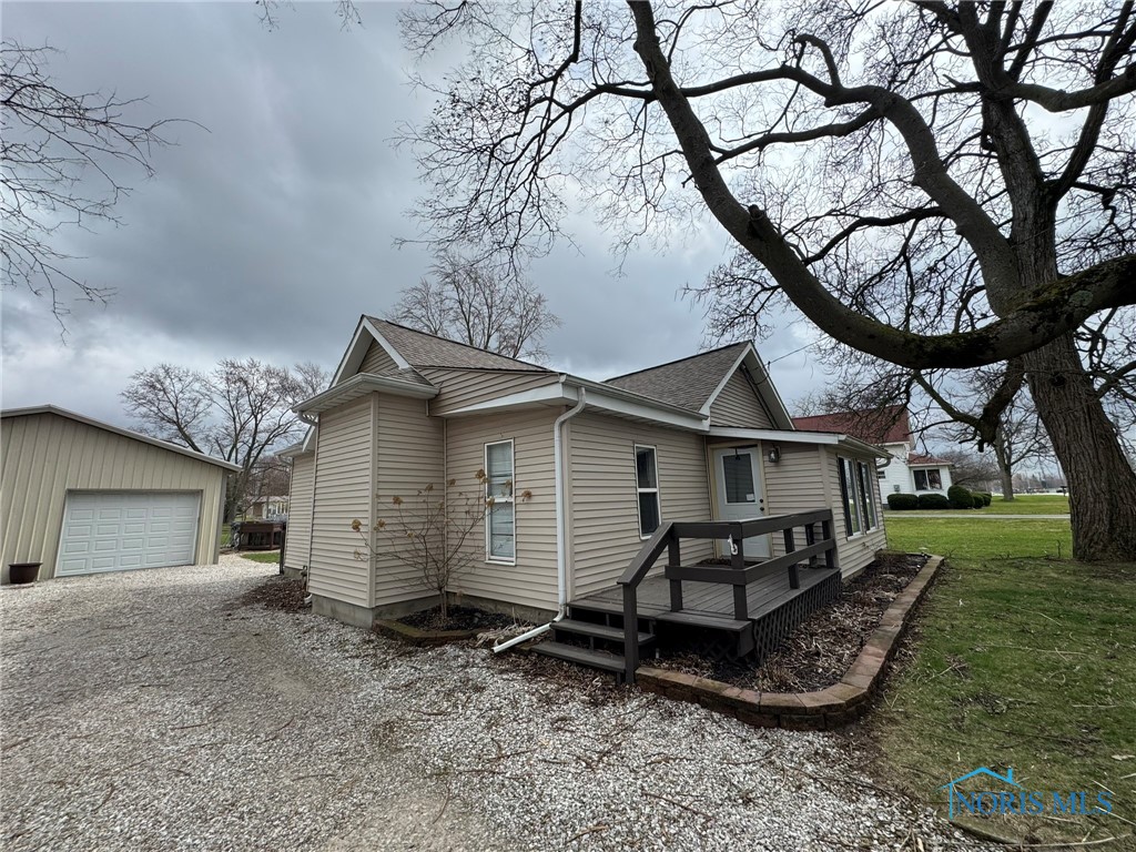 1208 Maplehurst Avenue, Montpelier, Ohio image 3
