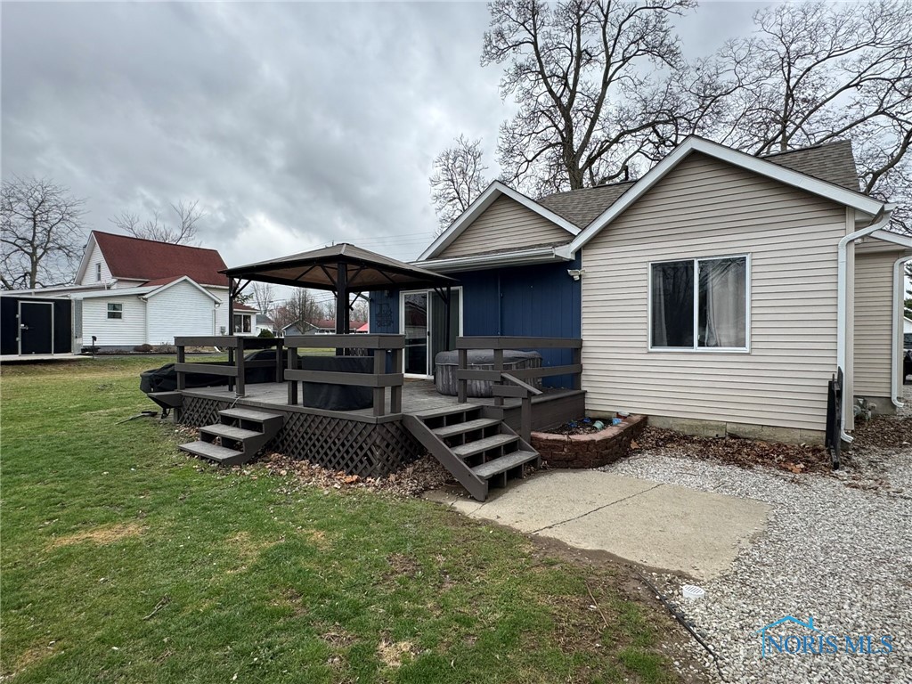 1208 Maplehurst Avenue, Montpelier, Ohio image 5