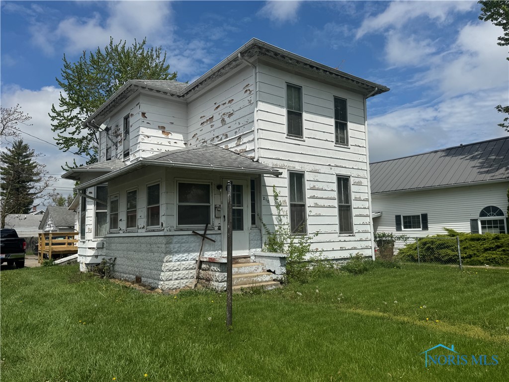210 East Street, Defiance, Ohio image 4