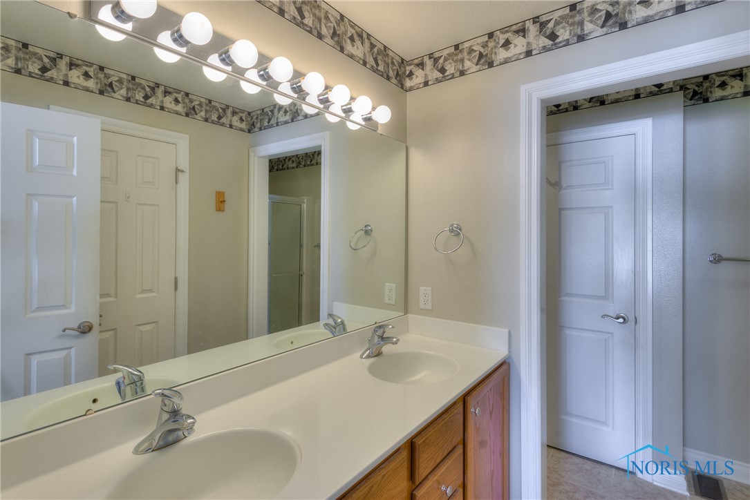 4955 Lake Breeze Lane, Maumee, Ohio image 18