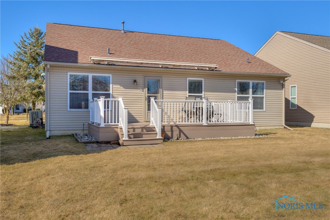 4955 Lake Breeze Lane, Maumee, Ohio image 3