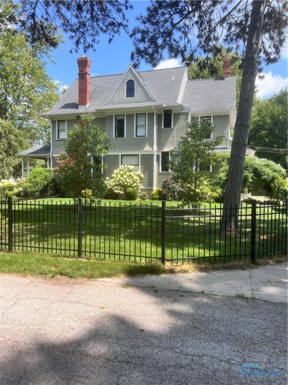 228 E Front Street