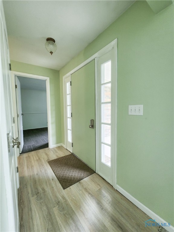 2028 Greendale Avenue, Findlay, Ohio image 3