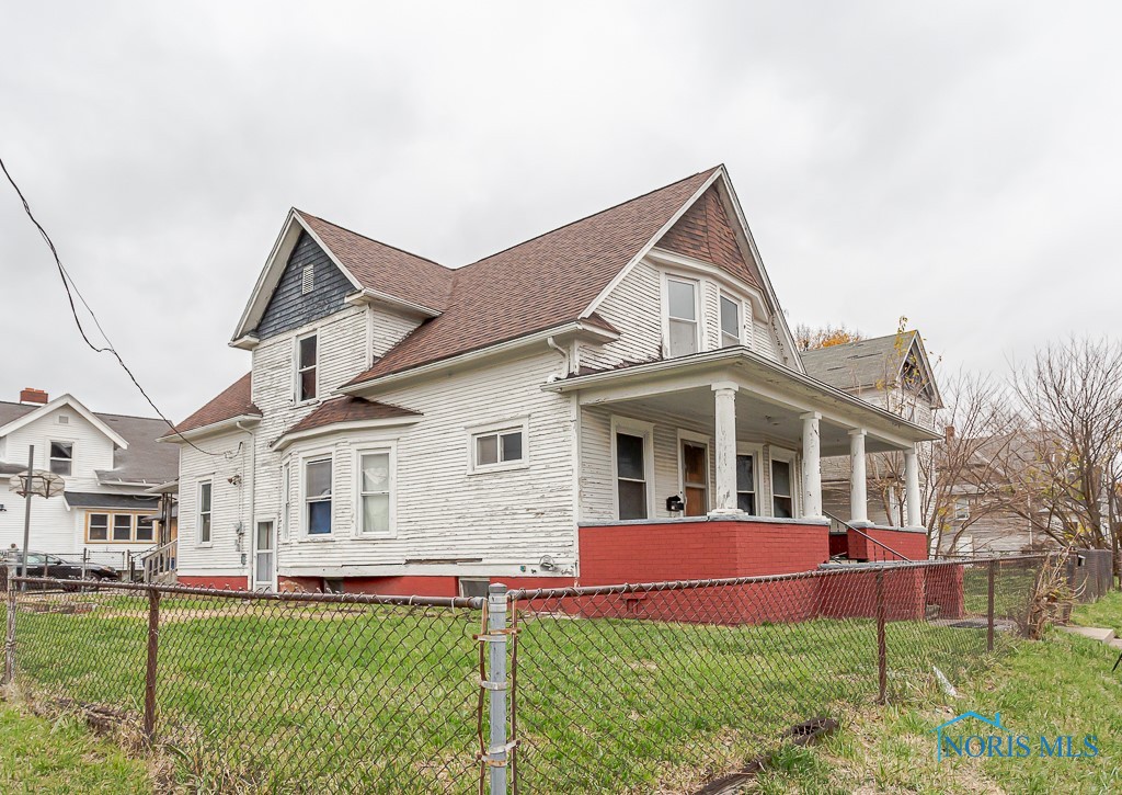 129 E Delaware Avenue, Toledo, Ohio image 3