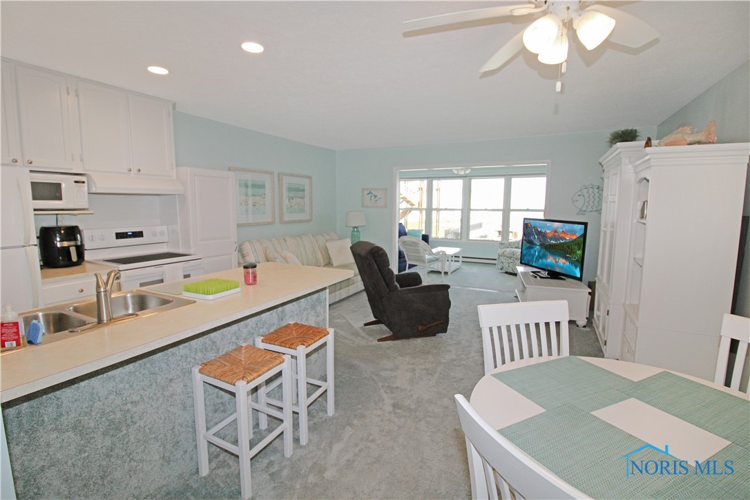 206 W Lakeshore Drive #C, Port Clinton, Ohio image 11