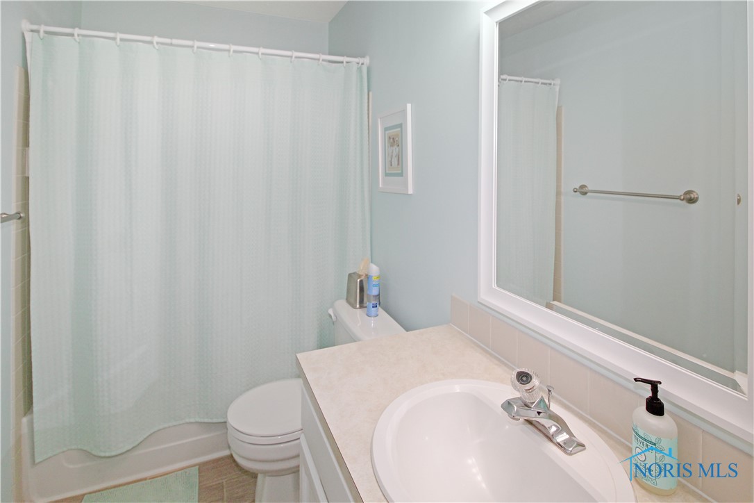 206 W Lakeshore Drive #C, Port Clinton, Ohio image 7
