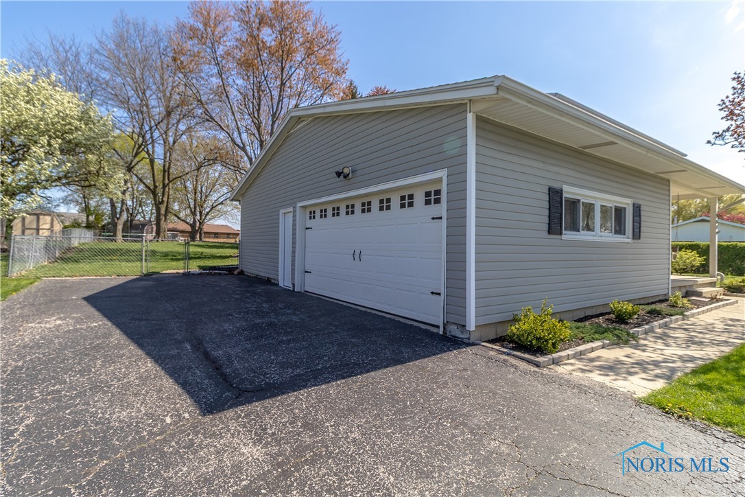 908 Laurel Lane, Findlay, Ohio image 44