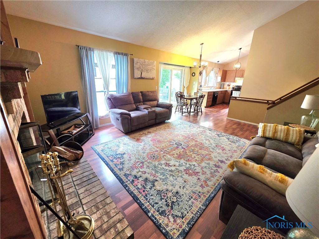 3808 Farmbrook Drive, Sylvania, Ohio image 8