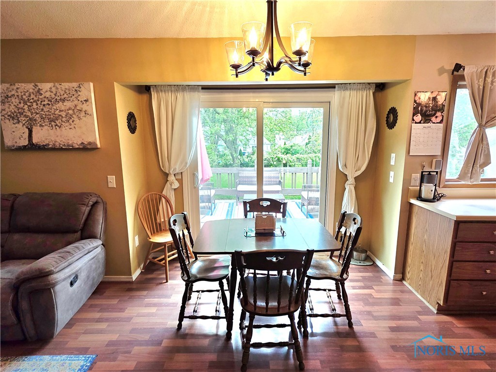 3808 Farmbrook Drive, Sylvania, Ohio image 13