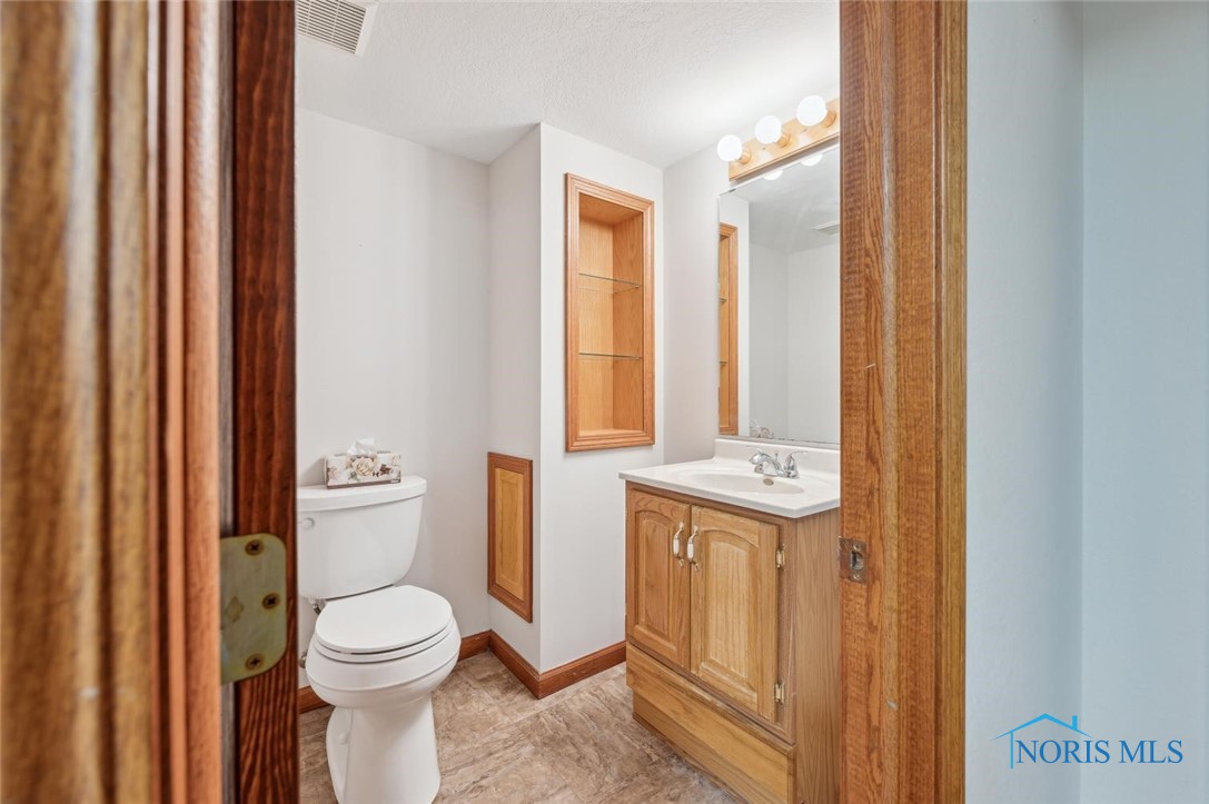 2629 Liverpool Court, Toledo, Ohio image 43