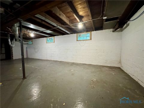 Tiny photo for 2142 Woodford Street, Toledo, OH 43605 (MLS # 6136512)