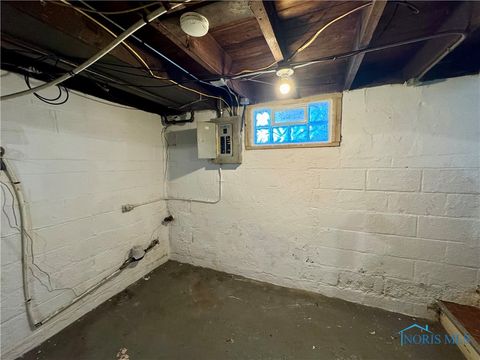 Tiny photo for 2142 Woodford Street, Toledo, OH 43605 (MLS # 6136512)