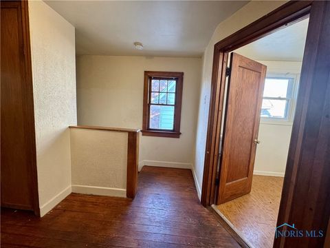 Tiny photo for 2142 Woodford Street, Toledo, OH 43605 (MLS # 6136512)