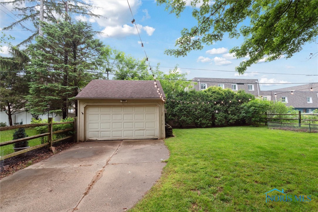 3127 Drummond Road, Toledo, Ohio image 50