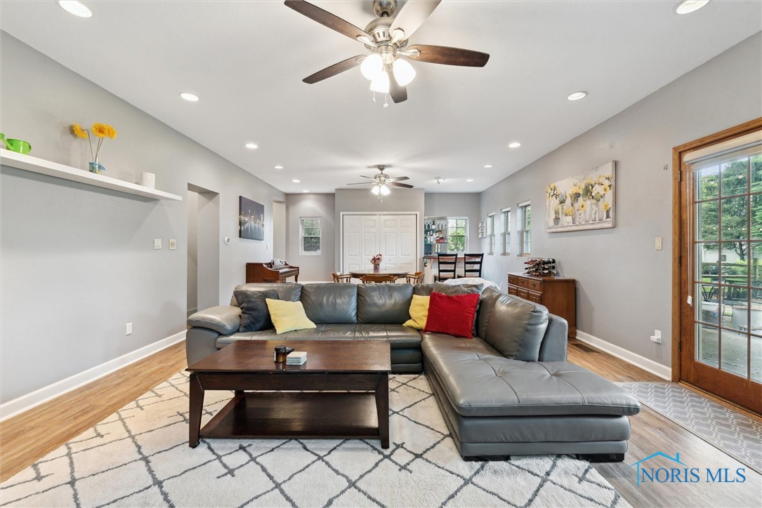 3127 Drummond Road, Toledo, Ohio image 17