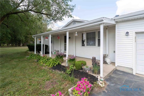 Photo for 5826 Township Road 243