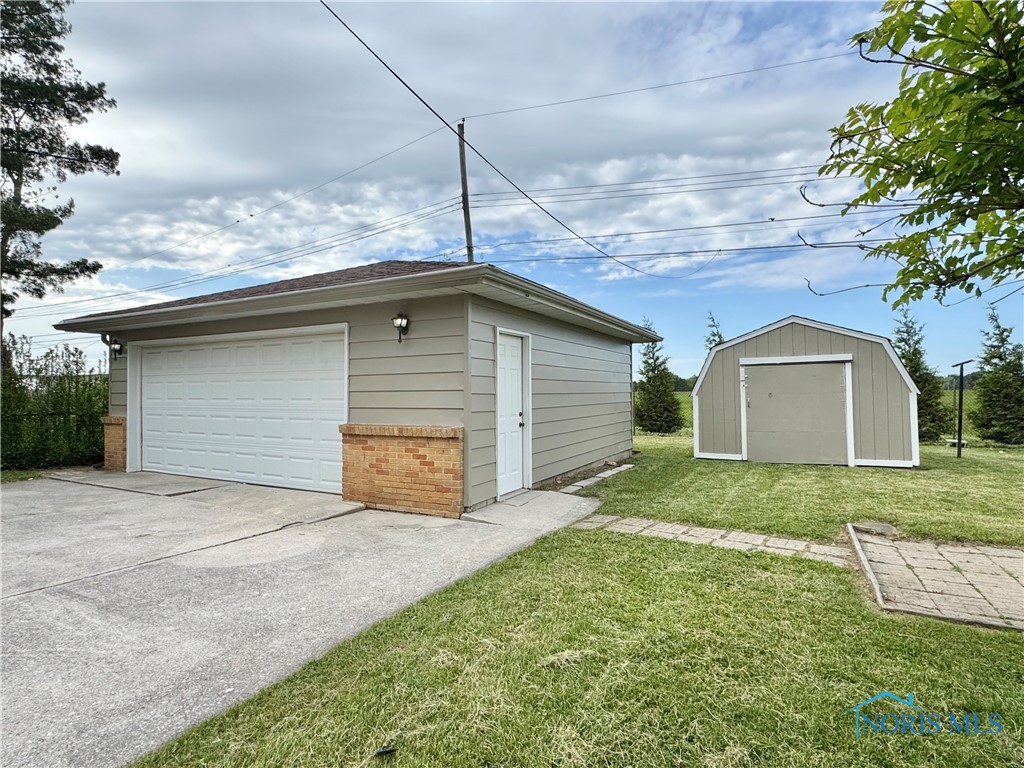 4037 Wise Street, Northwood, Ohio image 31