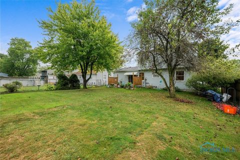 Tiny photo for 540 Indian Ridge Trail, Rossford, OH 43460 (MLS # 6136134)