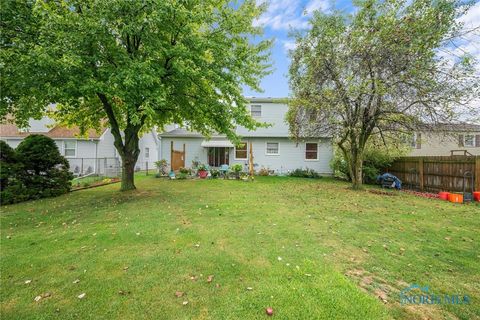 Tiny photo for 540 Indian Ridge Trail, Rossford, OH 43460 (MLS # 6136134)