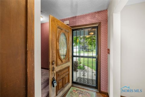 Tiny photo for 540 Indian Ridge Trail, Rossford, OH 43460 (MLS # 6136134)