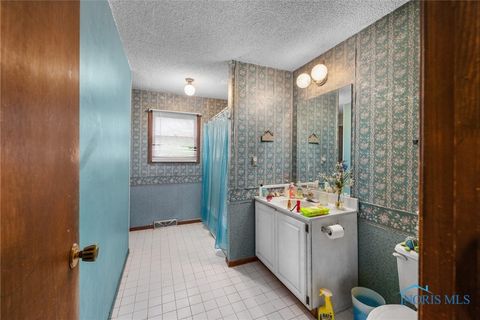 Tiny photo for 540 Indian Ridge Trail, Rossford, OH 43460 (MLS # 6136134)
