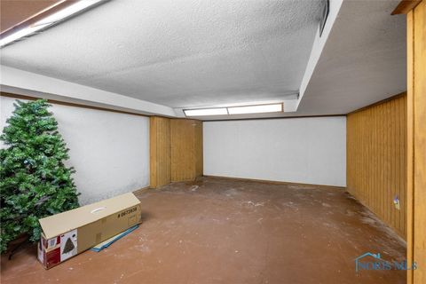 Tiny photo for 540 Indian Ridge Trail, Rossford, OH 43460 (MLS # 6136134)