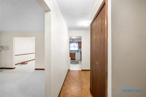 Tiny photo for 540 Indian Ridge Trail, Rossford, OH 43460 (MLS # 6136134)