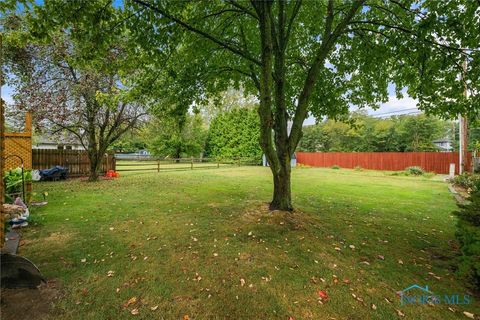 Tiny photo for 540 Indian Ridge Trail, Rossford, OH 43460 (MLS # 6136134)