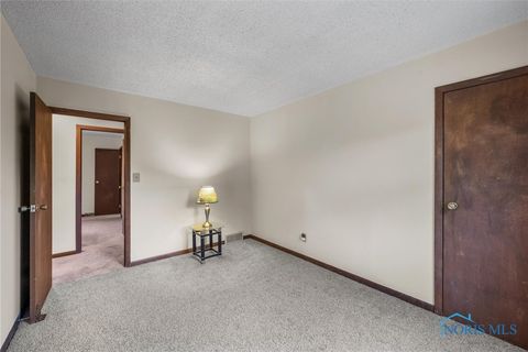 Tiny photo for 540 Indian Ridge Trail, Rossford, OH 43460 (MLS # 6136134)