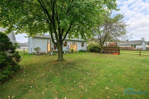 Tiny photo for 540 Indian Ridge Trail, Rossford, OH 43460 (MLS # 6136134)