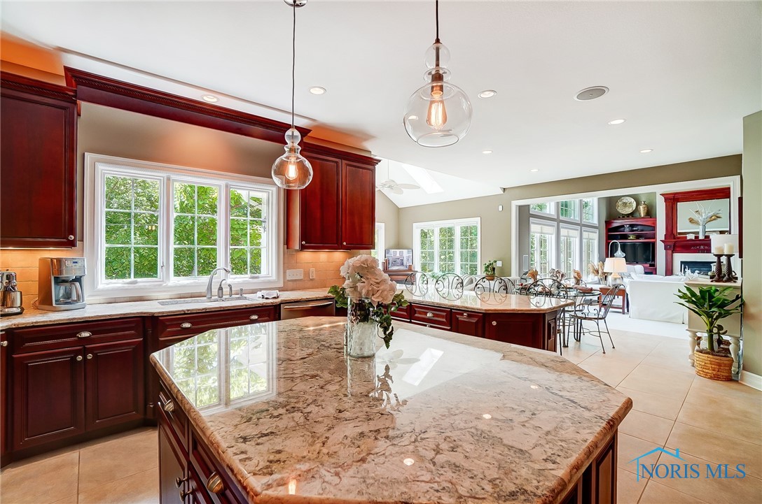 3339 Swan Ridge Lane, Maumee, Ohio image 25