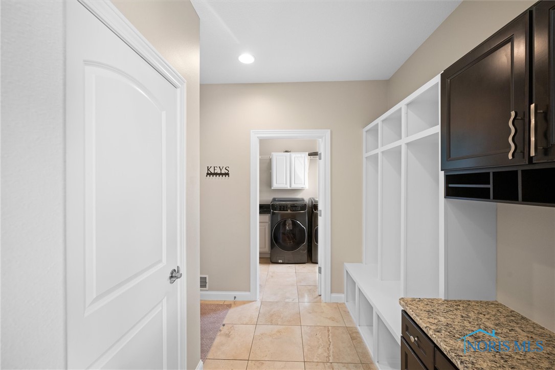 7531 Hickory Valley Drive, Maumee, Ohio image 17