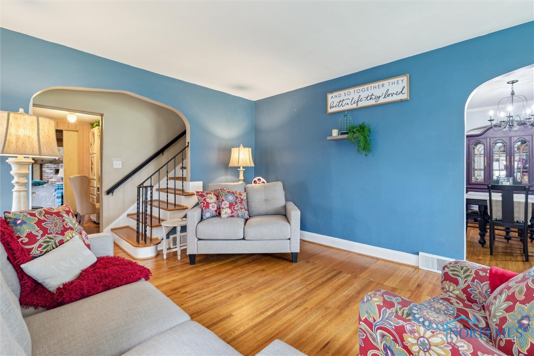 3807 Drummond Road, Toledo, Ohio image 8