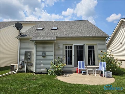 Tiny photo for 2206 Farm View Court #2206, Toledo, OH 43615 (MLS # 6136791)