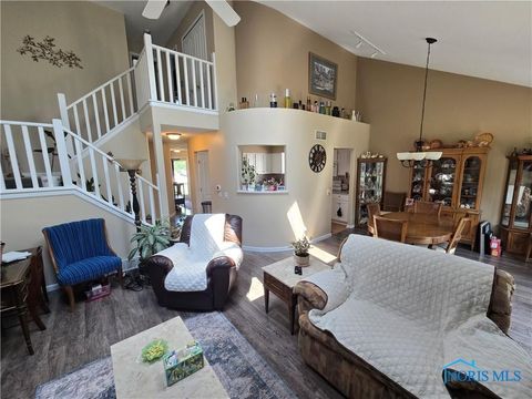 Tiny photo for 2206 Farm View Court #2206, Toledo, OH 43615 (MLS # 6136791)