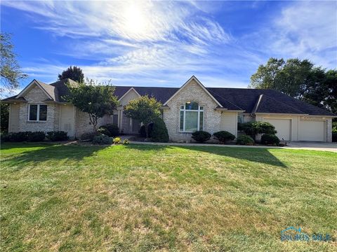Photo of 107 Deerfield Circle, Bryan, OH 43506 (MLS # 6135709)