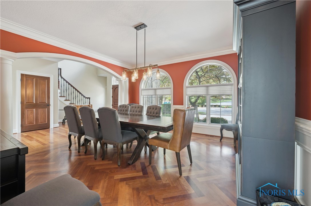 5 Riverhills Lane
