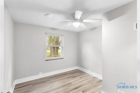 Tiny photo for 1709 Acorn Drive, Toledo, OH 43615 (MLS # 6136230)