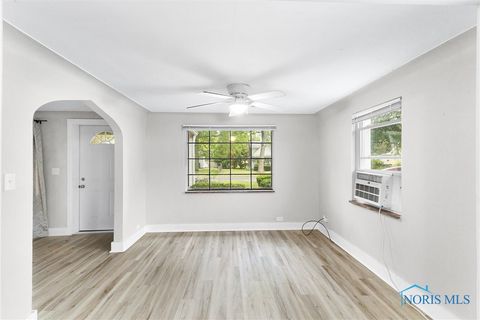 Tiny photo for 1709 Acorn Drive, Toledo, OH 43615 (MLS # 6136230)