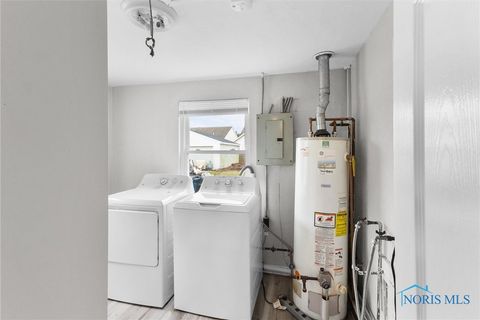 Tiny photo for 1709 Acorn Drive, Toledo, OH 43615 (MLS # 6136230)