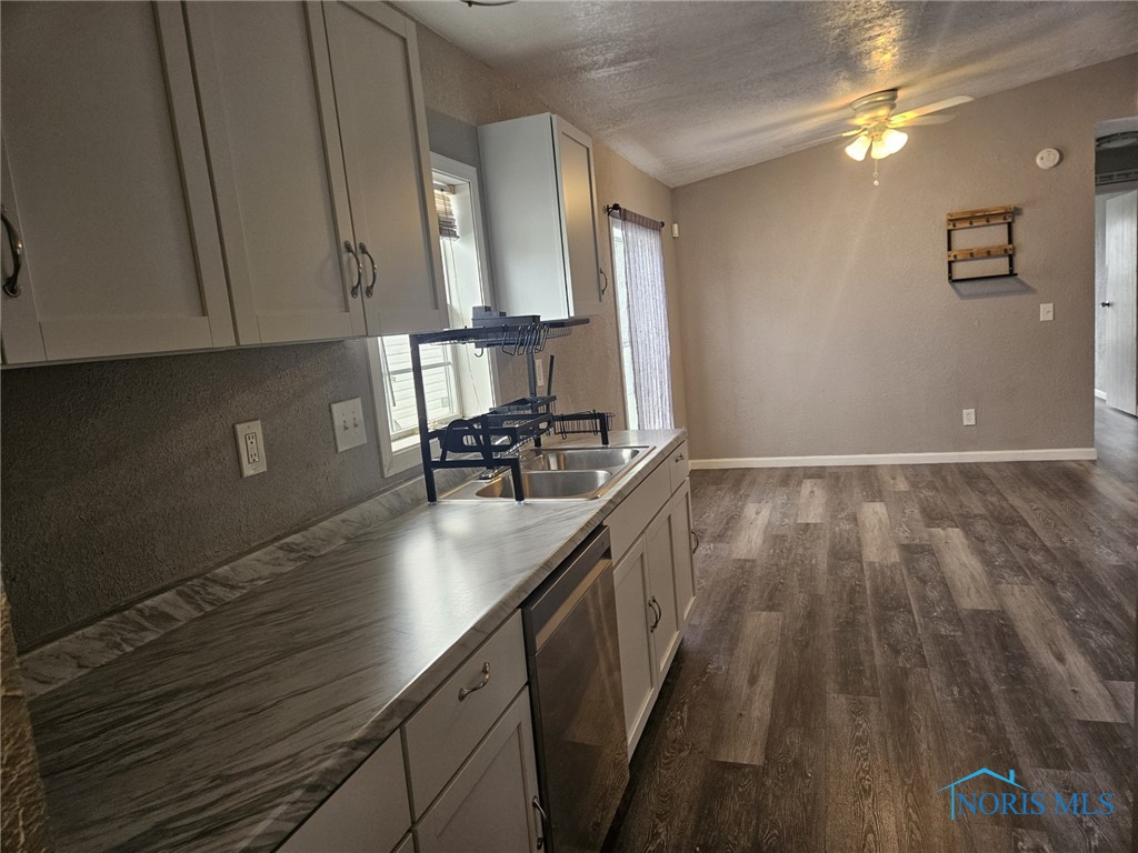 4611 Granite Lane, Toledo, Ohio image 6