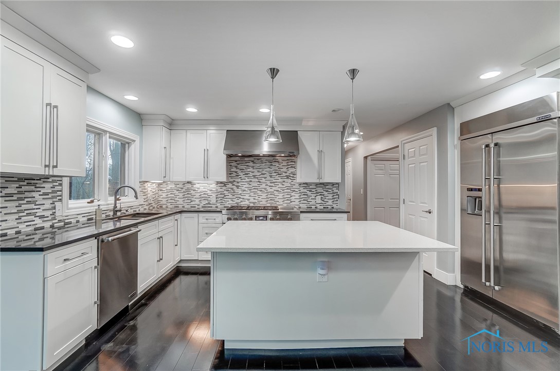 29780 Waterbury Circle, Perrysburg, Ohio image 16