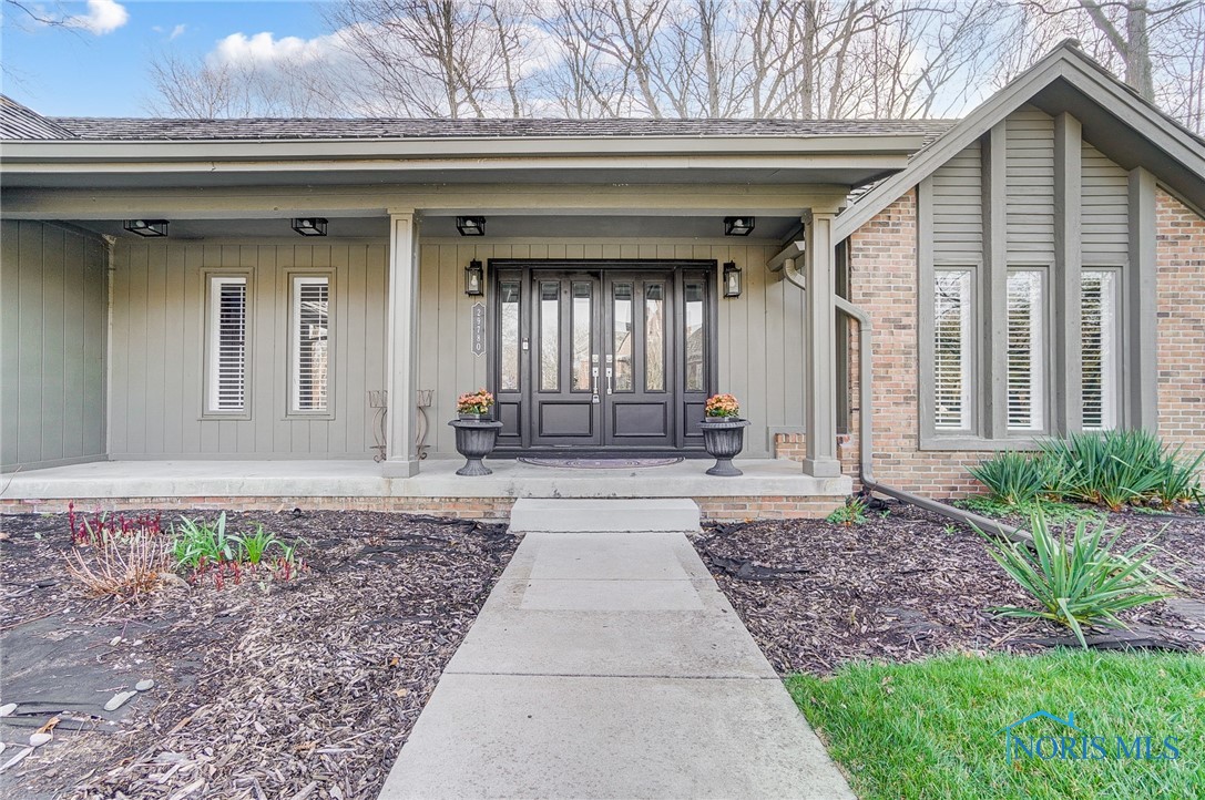 29780 Waterbury Circle, Perrysburg, Ohio image 3