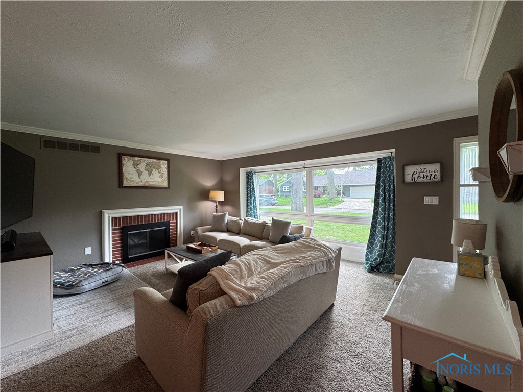 2730 W Rockridge Circle, Toledo, Ohio image 10