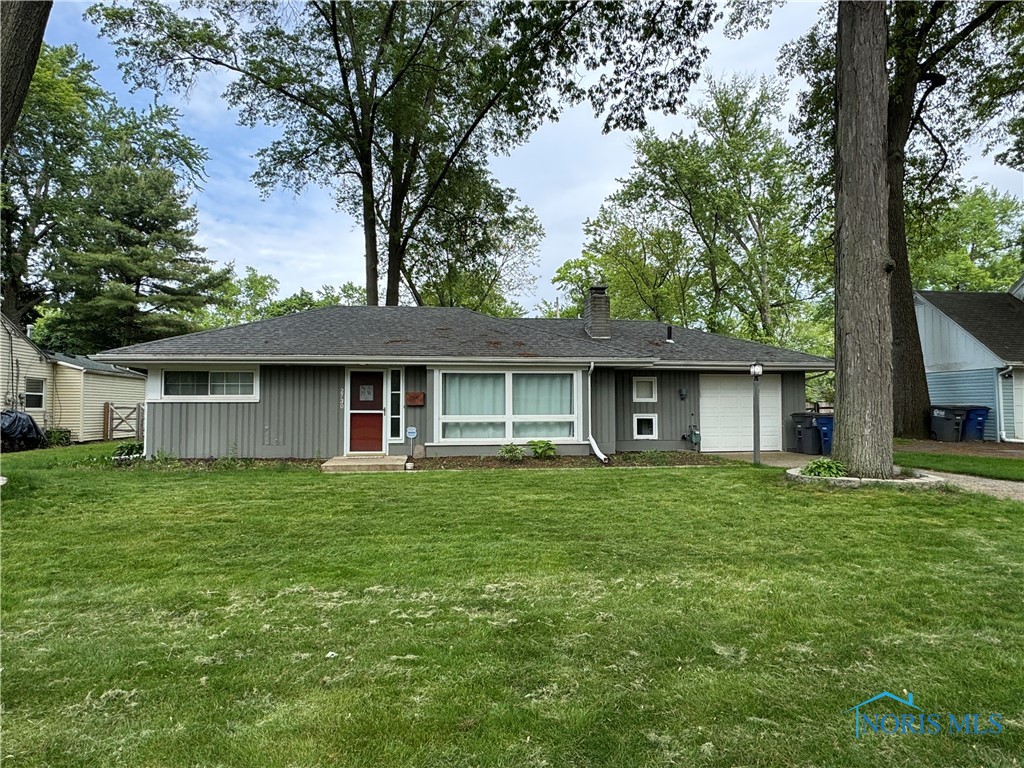 2730 W Rockridge Circle, Toledo, Ohio image 1