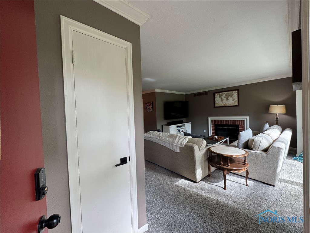 2730 W Rockridge Circle, Toledo, Ohio image 3