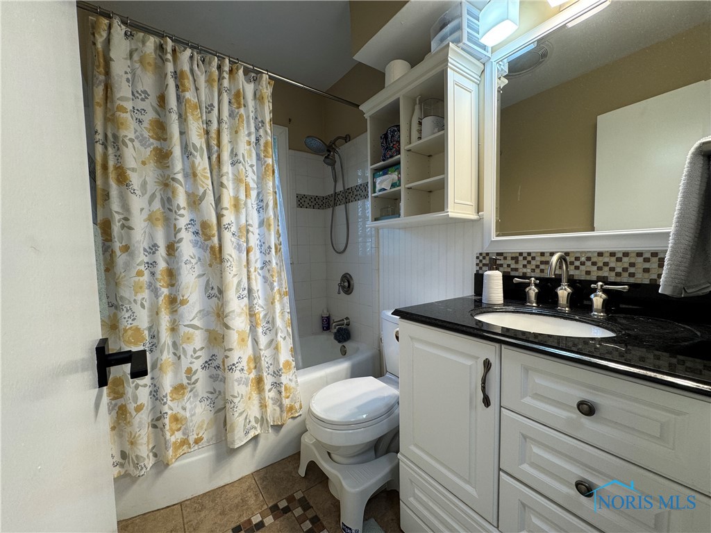 2730 W Rockridge Circle, Toledo, Ohio image 15
